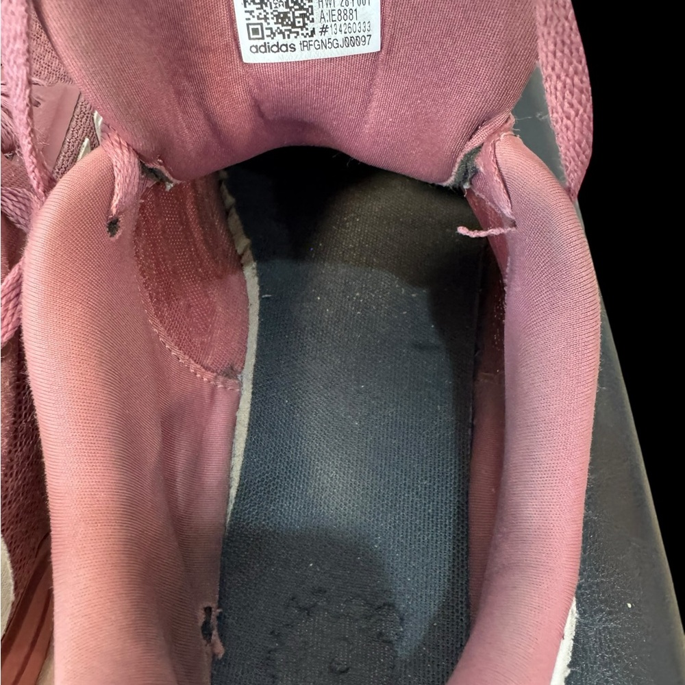Adidas Women's Mauve Sneakers - Picture 6 of 9
